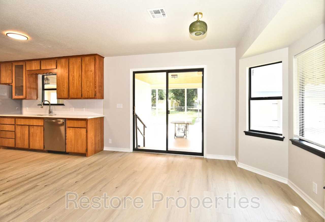 1317 N 1st St - Photo 7 of 10