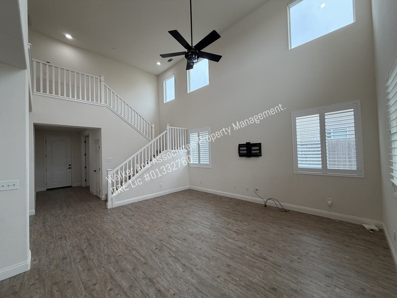 327 Las Flores Dr #1 - Photo 2 of 19
