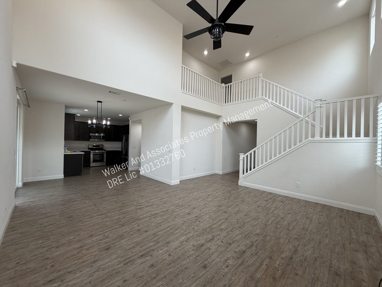 327 Las Flores Dr #1 - Photo 3 of 19