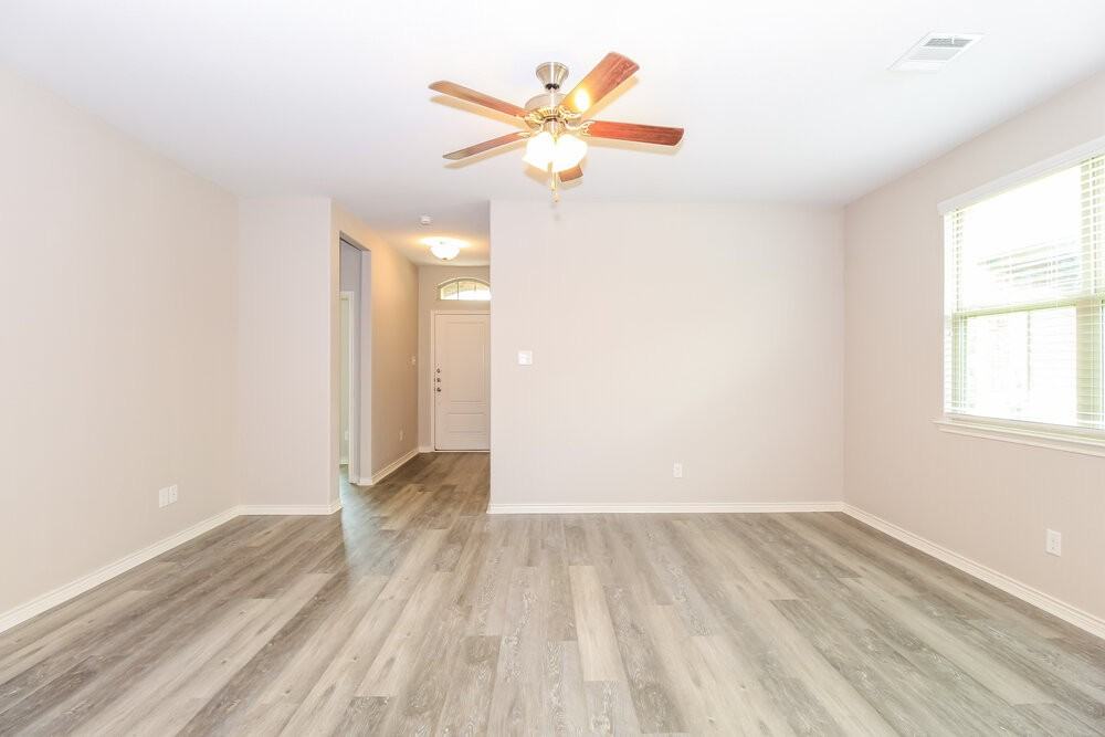 2157 Barx Dr - Photo 6 of 16