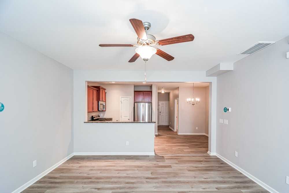 2203 Sunny Cove Dr - Photo 5 of 17