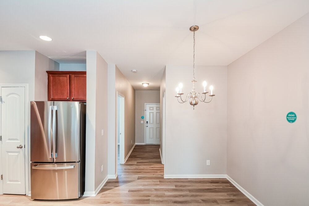 2203 Sunny Cove Dr - Photo 6 of 17