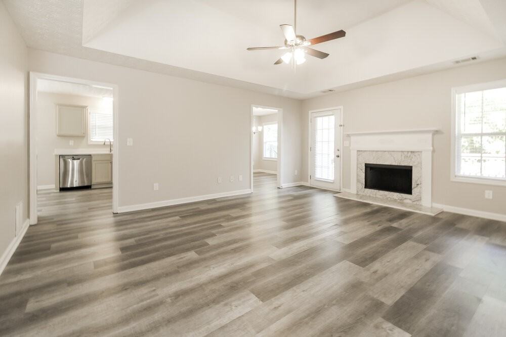 229 Clearwater Dr - Photo 4 of 16