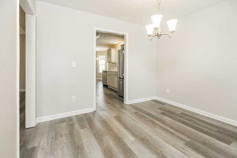 229 Clearwater Dr - Photo 5 of 16
