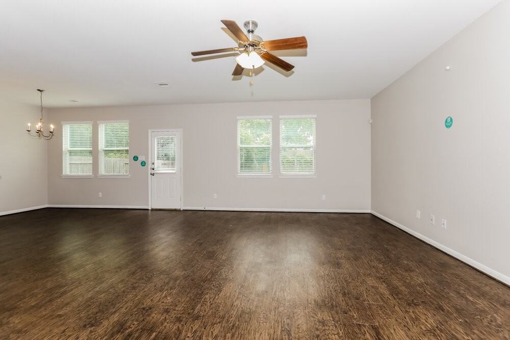 13042 Rose Landing Dr - Photo 4 of 17