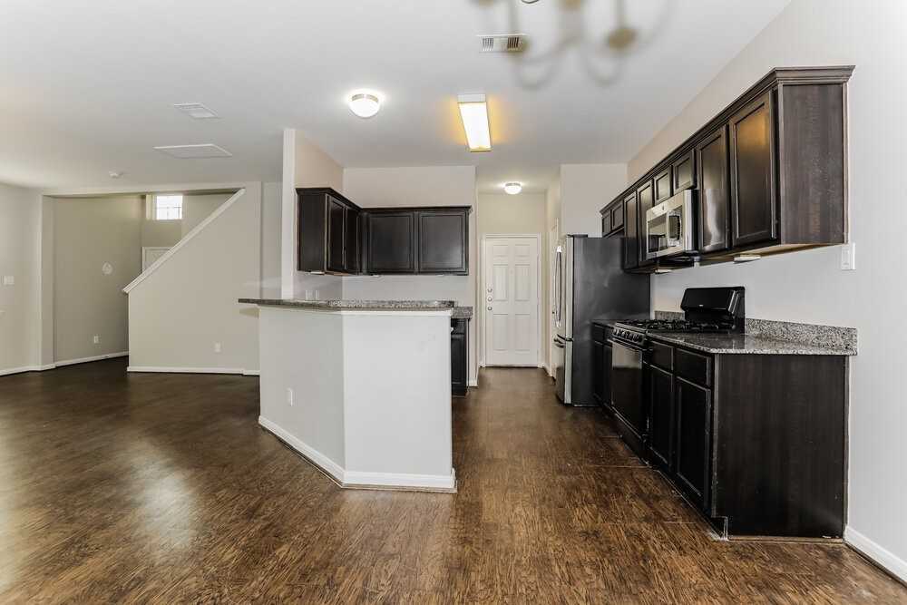 13042 Rose Landing Dr - Photo 7 of 17