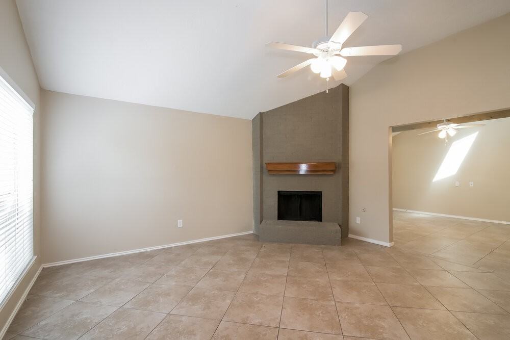 11742 Yearling Dr - Photo 5 of 15