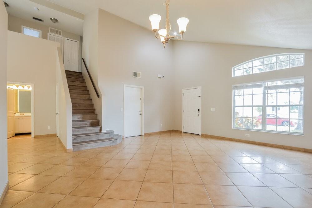 3042 Stillwater Dr - Photo 5 of 17