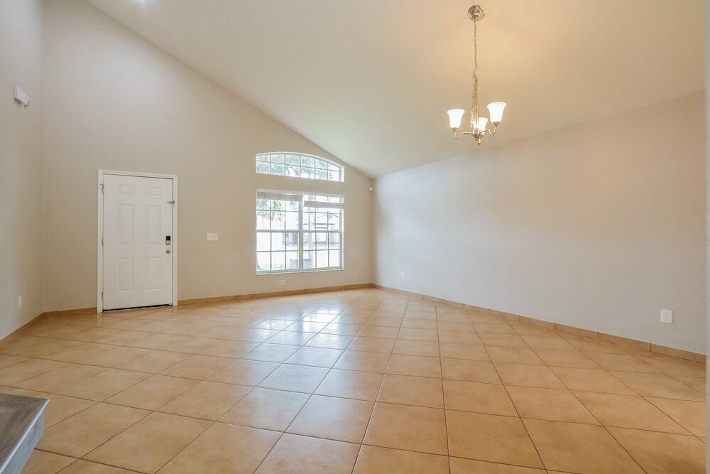 3042 Stillwater Dr - Photo 6 of 17