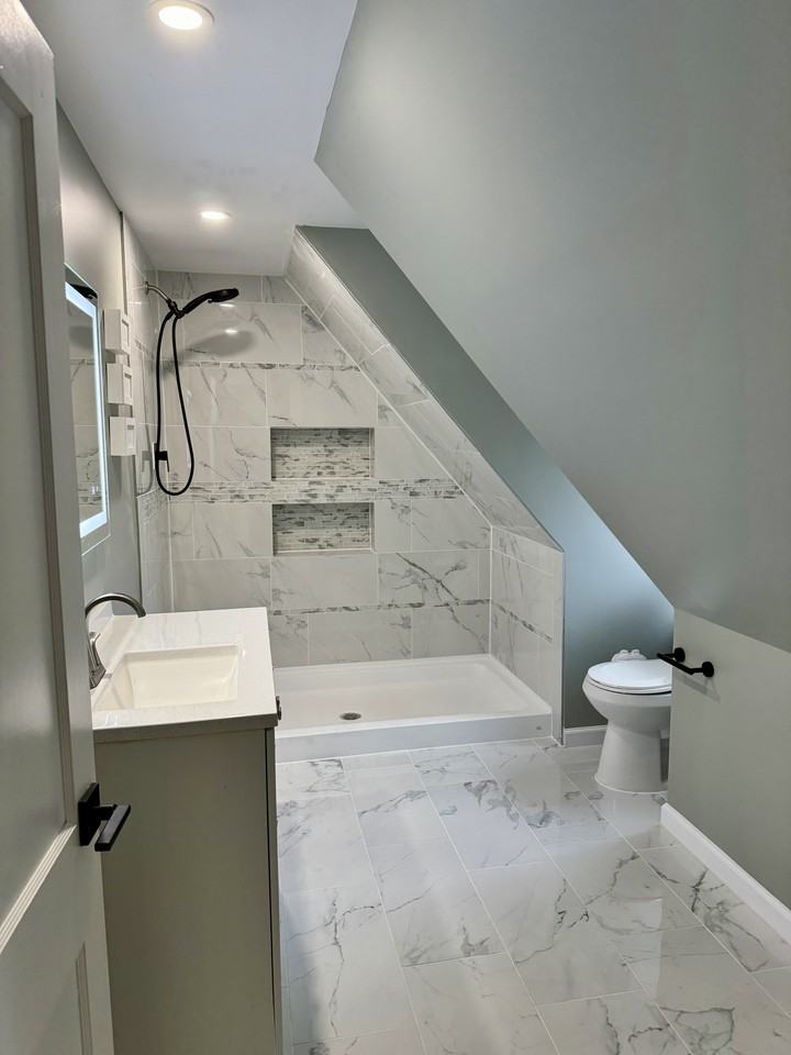 1820 Albany Ave - Photo 4 of 6