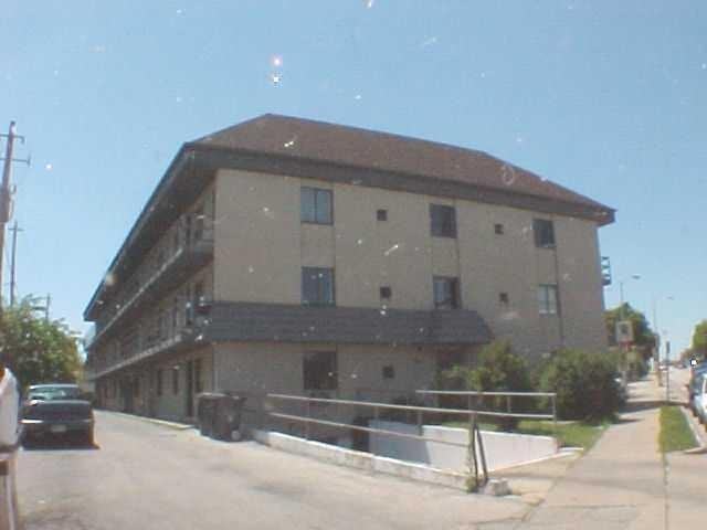9129 W National Ave #13 - Photo 2 of 6