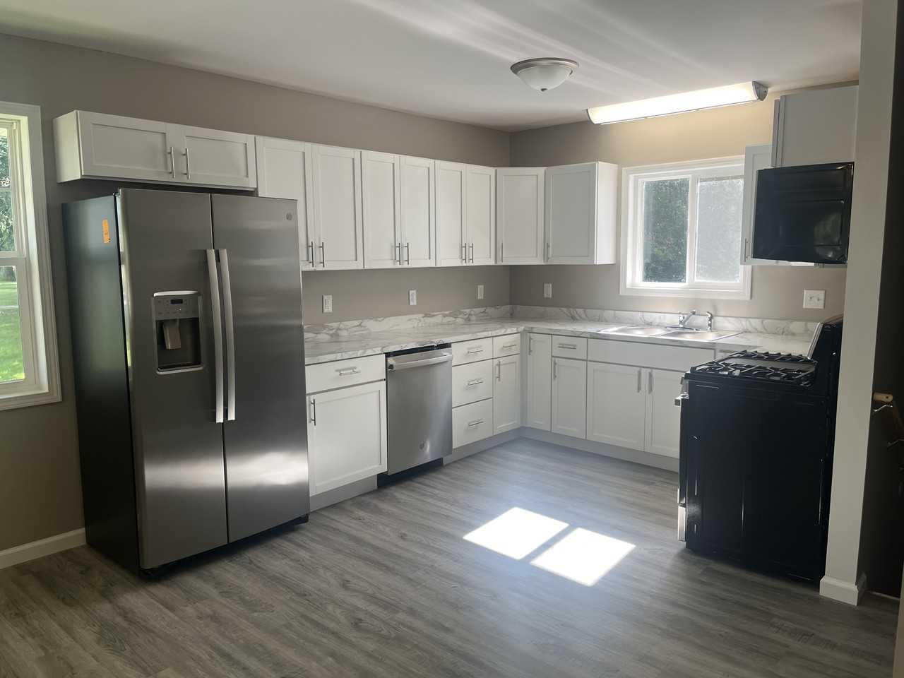52075 Clover Trl - Photo 4 of 10