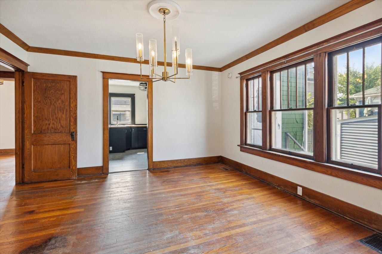 112 E Center St - Photo 7 of 24