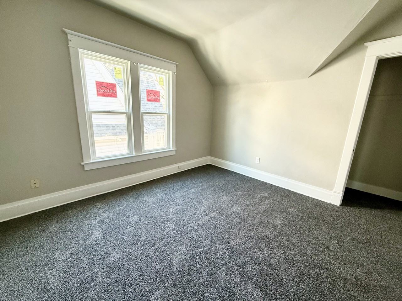 1201 67th St - Photo 7 of 11