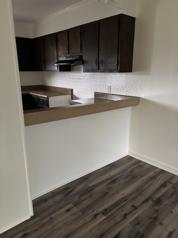 721 Burgis Ave - Photo 6 of 15