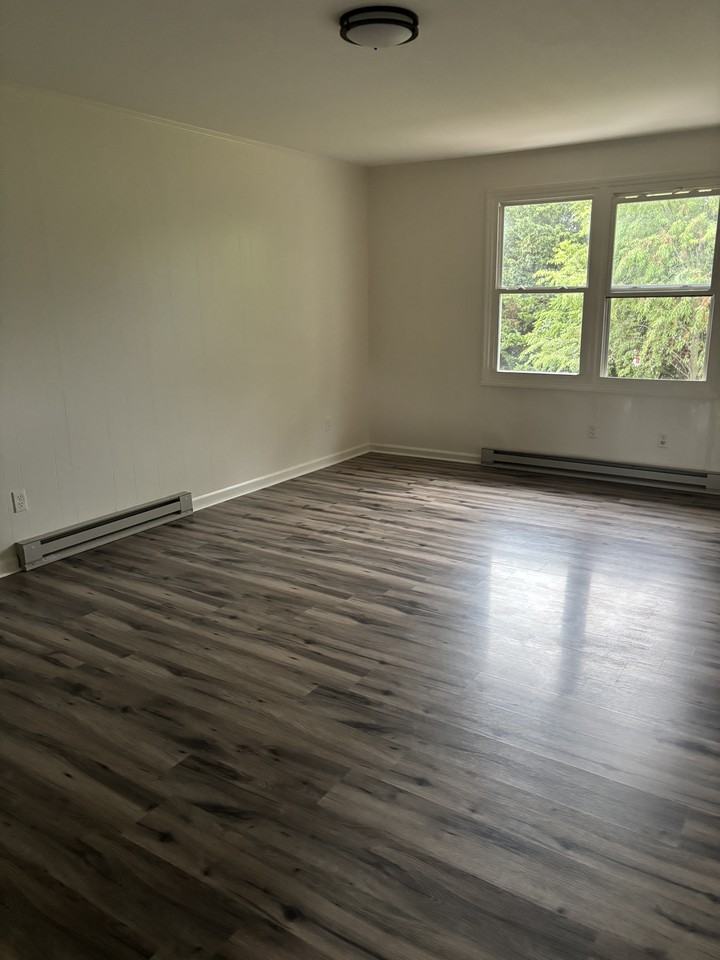 721 Burgis Ave - Photo 7 of 15
