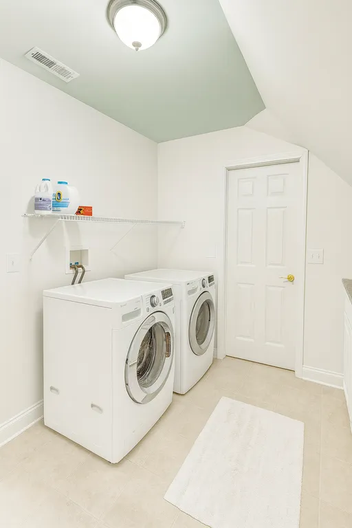 3 Goodwin Pl - Photo 5 of 5