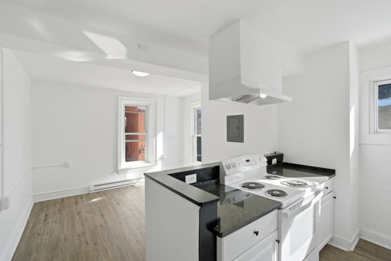 157 W Washington St #200 - Photo 6 of 17