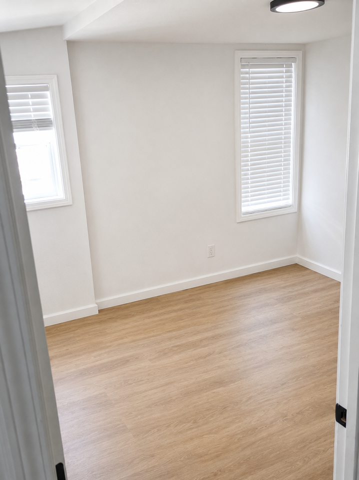 2924 Jarboe St - Photo 5 of 7