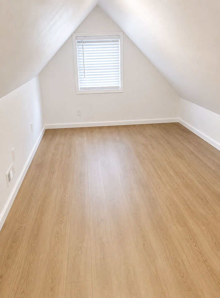 2924 Jarboe St - Photo 6 of 7