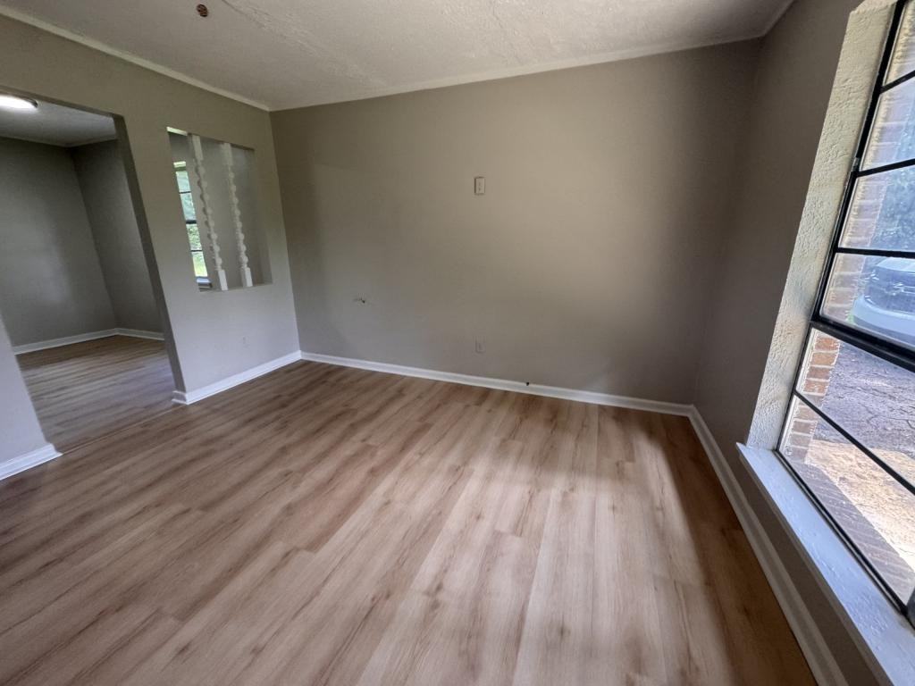 119 Worthy Dr - Photo 5 of 17