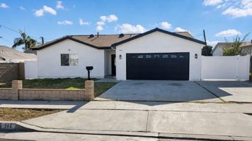 featured image of 305 N College St