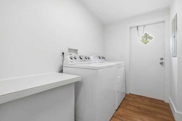24225 Duffield Rd - Photo 6 of 8