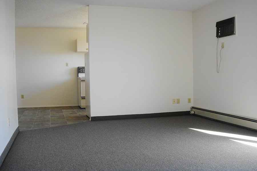 Hanover Court Apartments - Photo 6 of 6