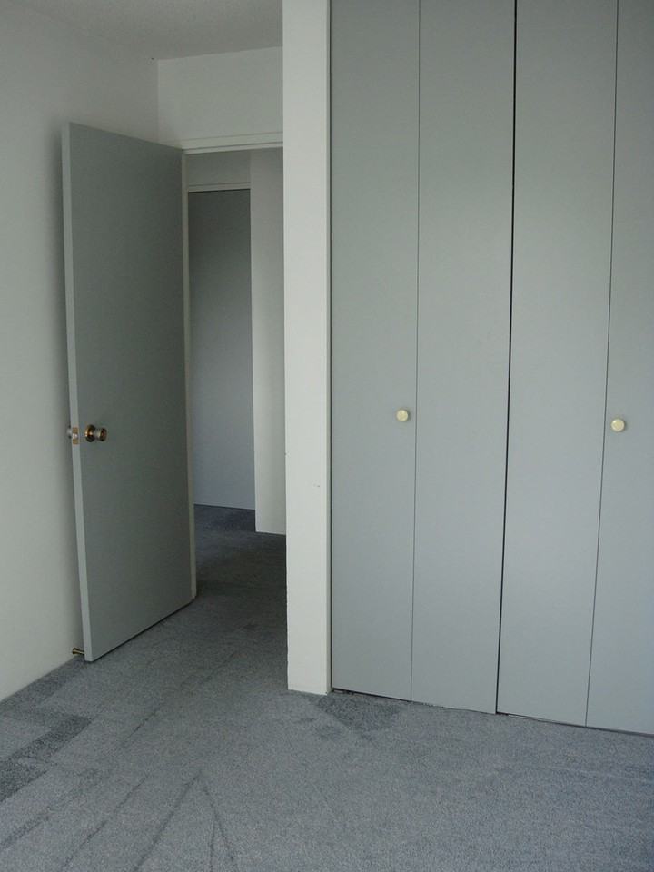 Elk Apartments - Photo 3 of 6