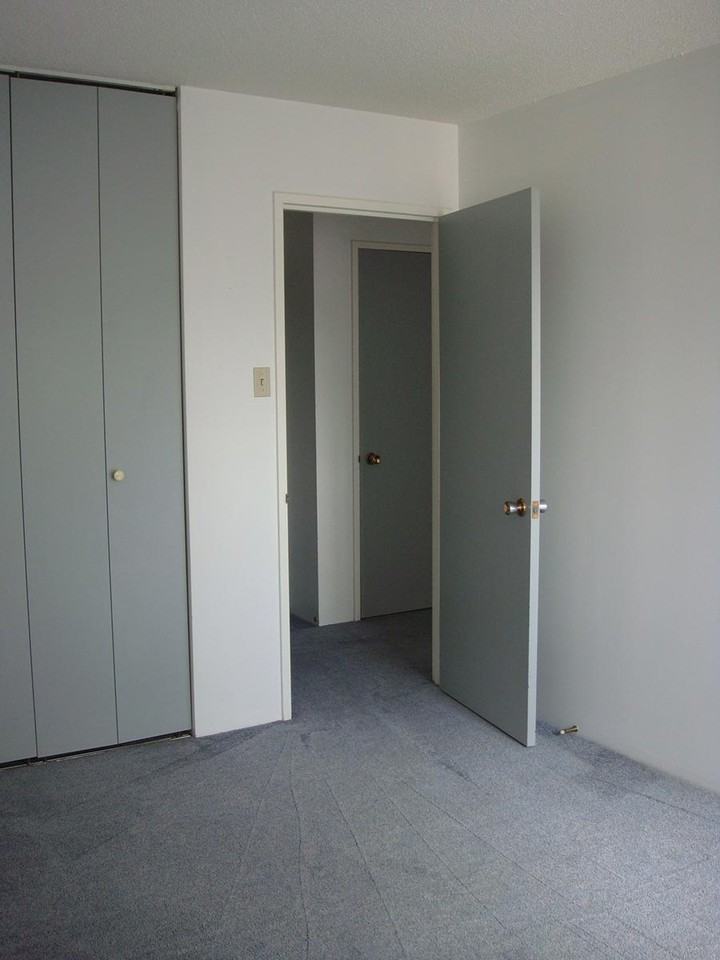 Elk Apartments - Photo 4 of 6