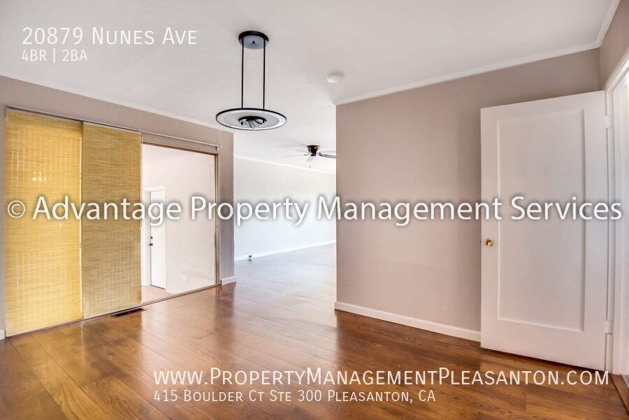 20879 Nunes Ave - Photo 5 of 23