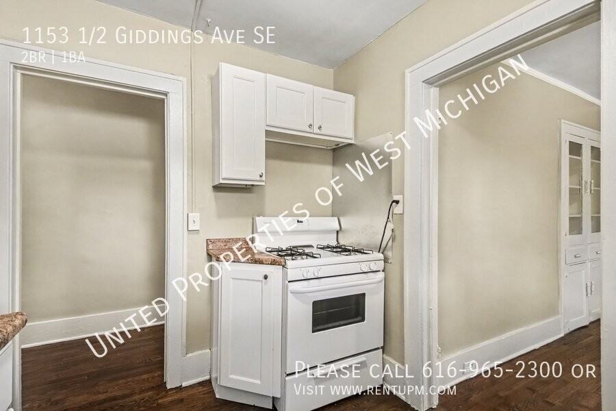 1153 1/2 Giddings Ave Se - Photo 2 of 17