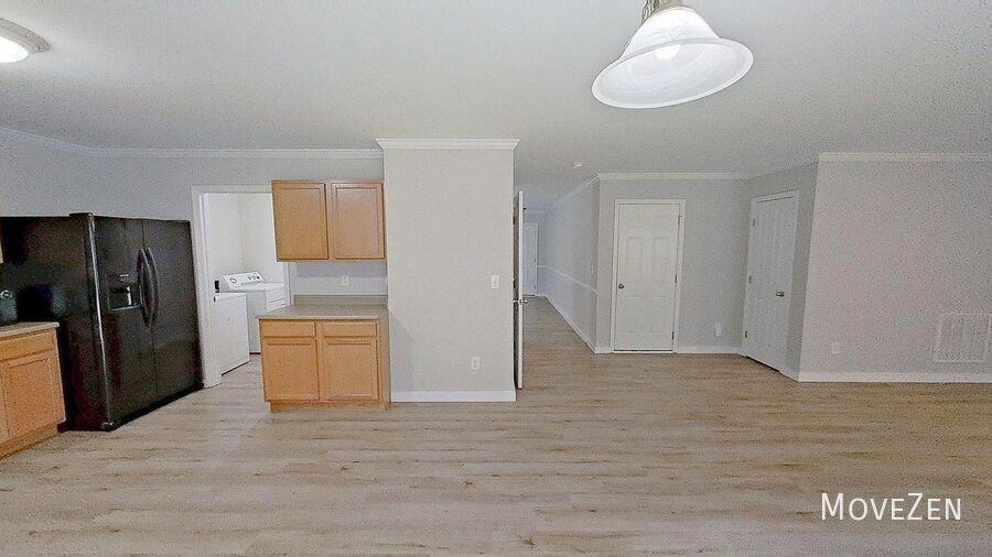 4435 Stonewall Dr - Photo 6 of 44
