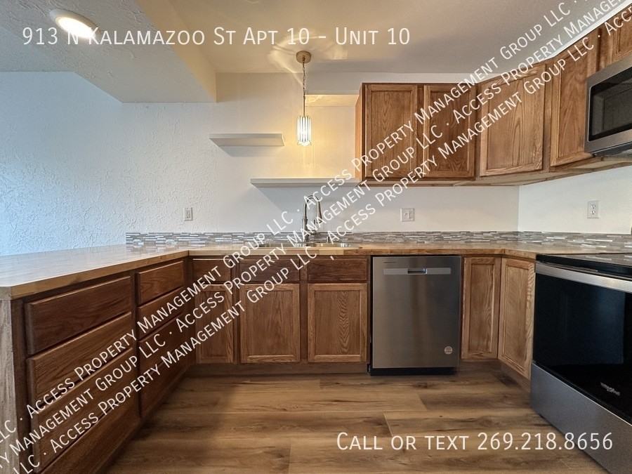 913 N Kalamazoo St Apt 10 #10 - Photo 5 of 22