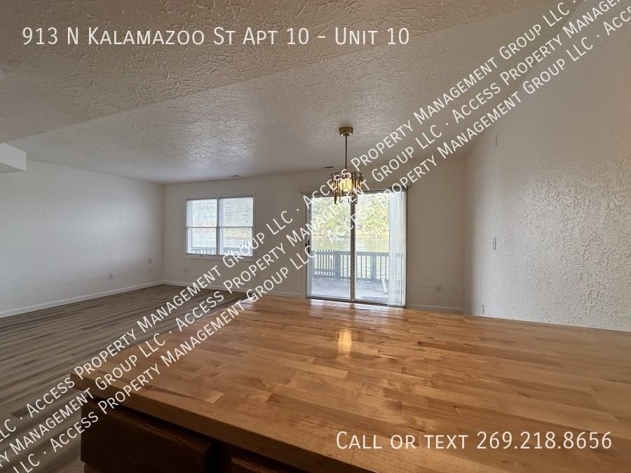 913 N Kalamazoo St Apt 10 #10 - Photo 6 of 22