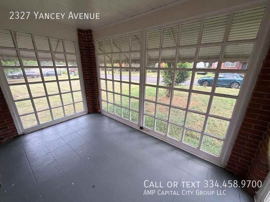 2327 Yancey Ave - Photo 5 of 11