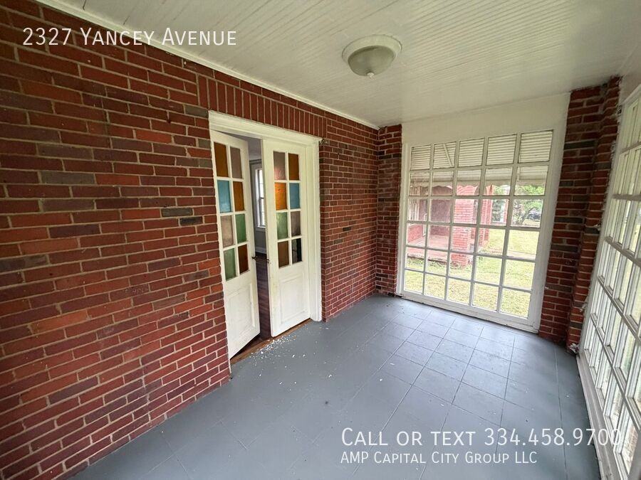 2327 Yancey Ave - Photo 6 of 11