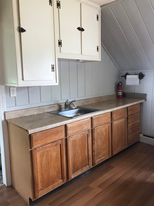 1273 Queen St - Photo 3 of 39