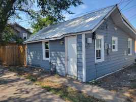 featured image of 1107 1st Ave N