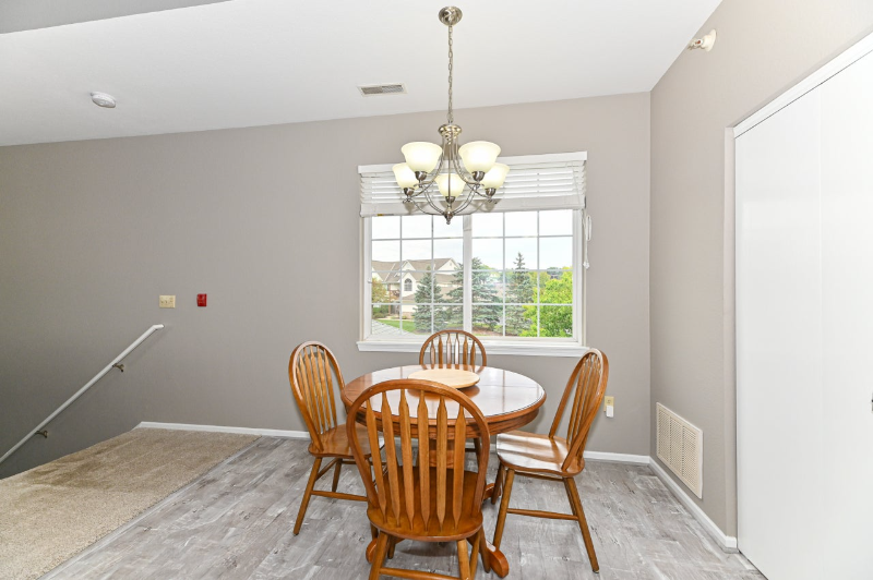 2209 N University Dr #5 - Photo 5 of 33