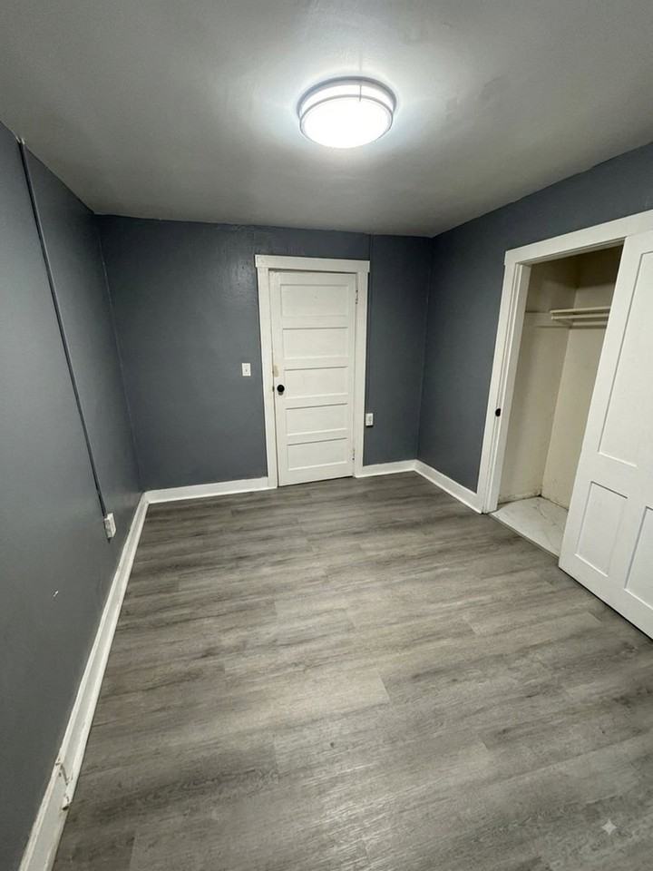 29 Harding Ave - Photo 4 of 10