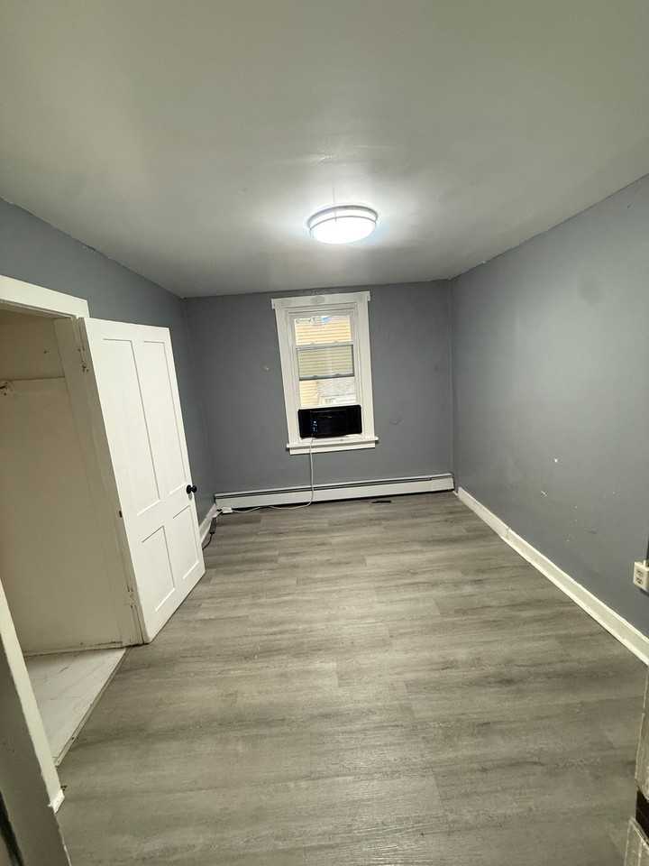 29 Harding Ave - Photo 6 of 10