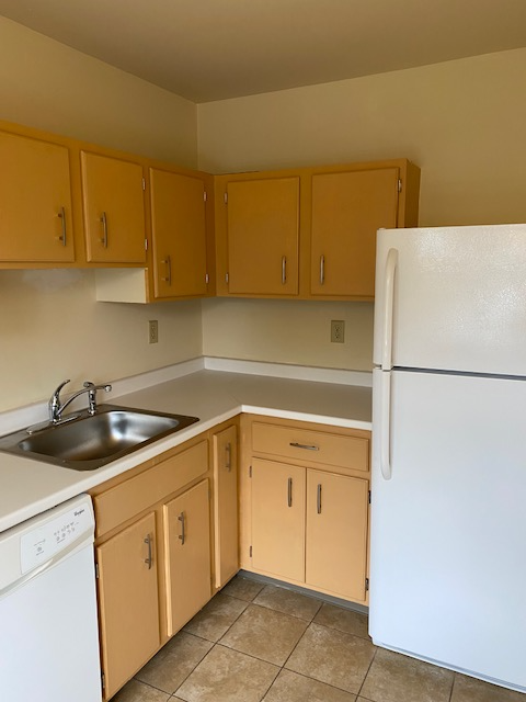 552 Asbury Rdg #552 - Photo 3 of 11