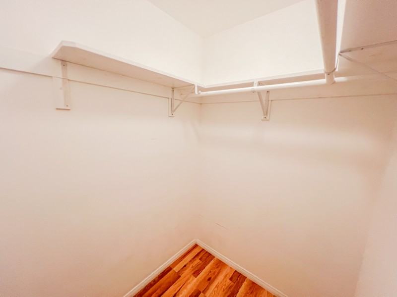 1414 Amapola Ave - Photo 5 of 18