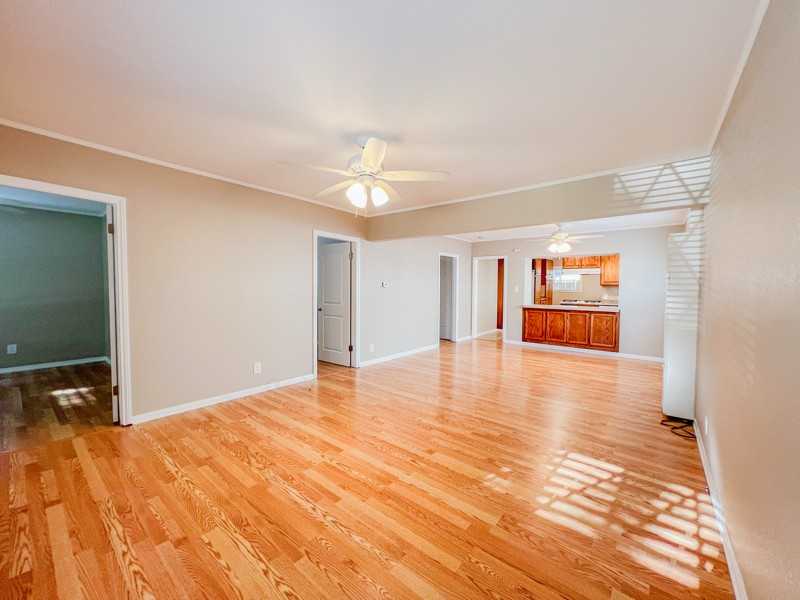 1414 Amapola Ave - Photo 7 of 18