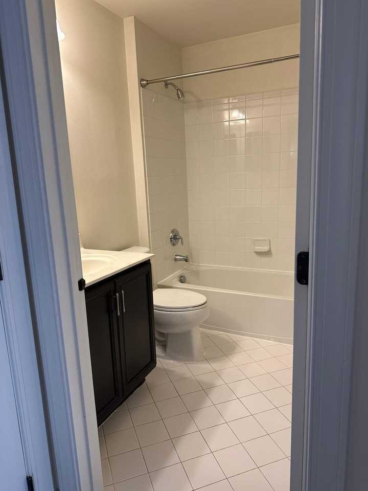 8221 Castanea Ln - Photo 4 of 20