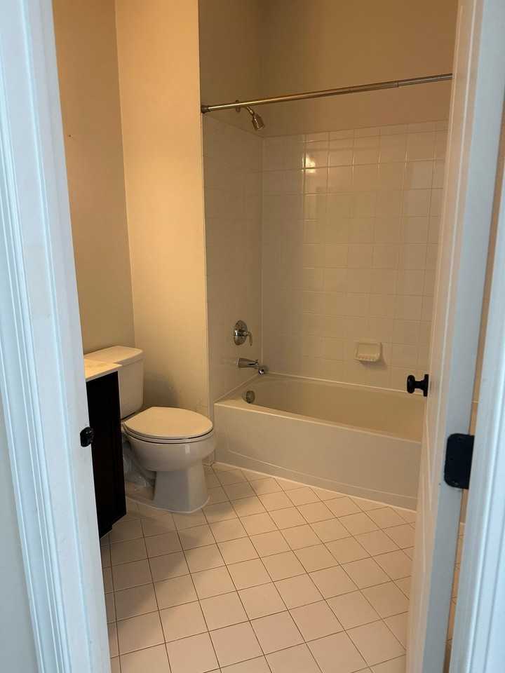 8221 Castanea Ln - Photo 5 of 20