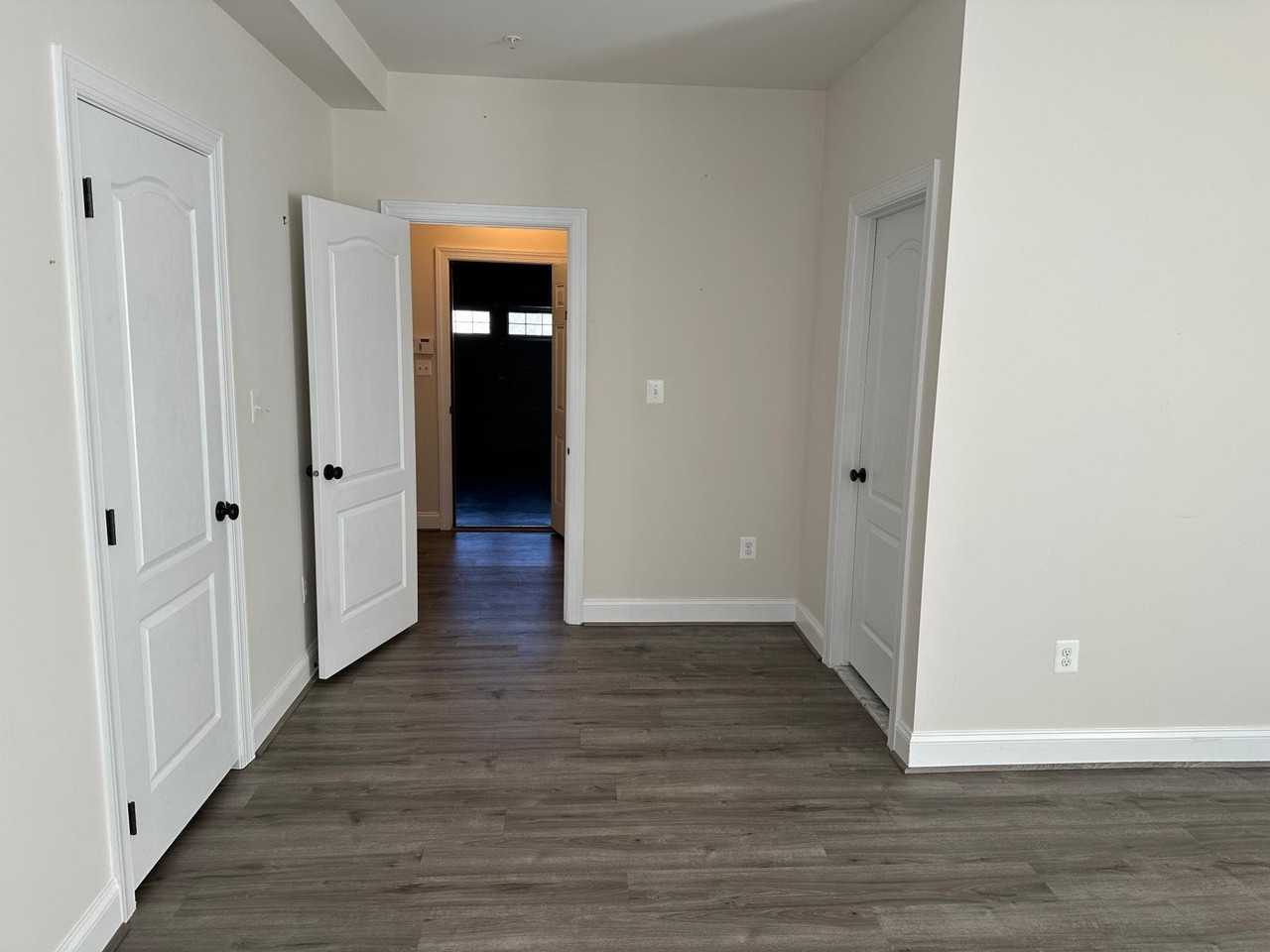 8221 Castanea Ln - Photo 6 of 20