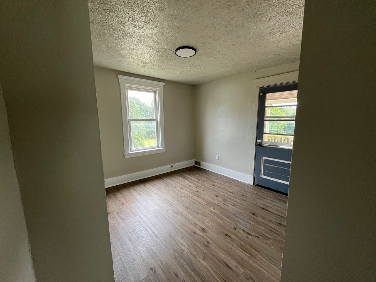 208 Penn Ave #2 - Photo 4 of 13