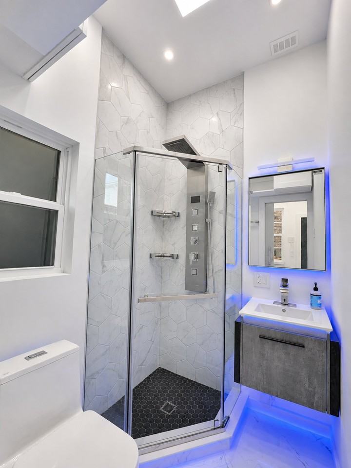 196 Danforth Ave #BACK - Photo 3 of 14